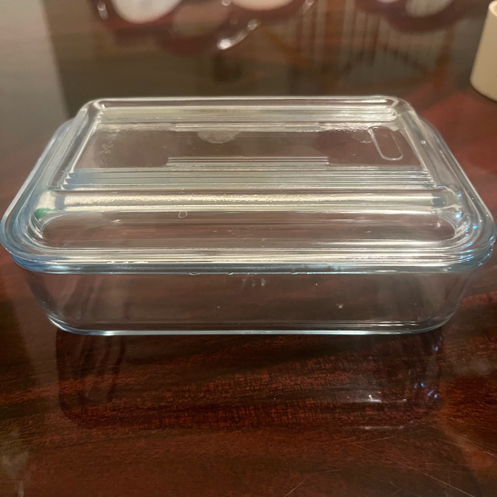 Clear Storage Container - Picture 3 of 4
